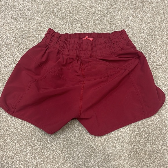 Lululemon shorts, size 6 - Picture 2 of 3